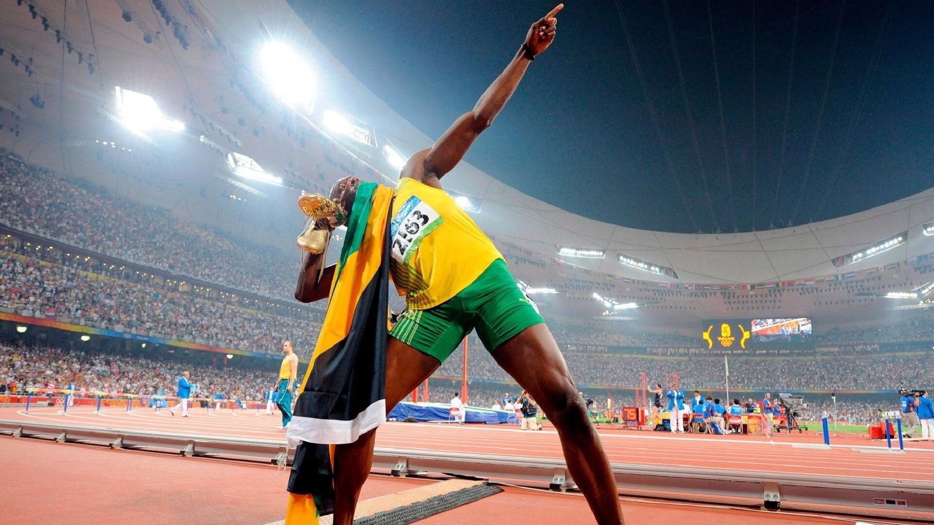 埃及黑马逆袭强行终结多特蒙德，弗拉霍维奇抢七上演王者归来，足球世界的震撼之夜